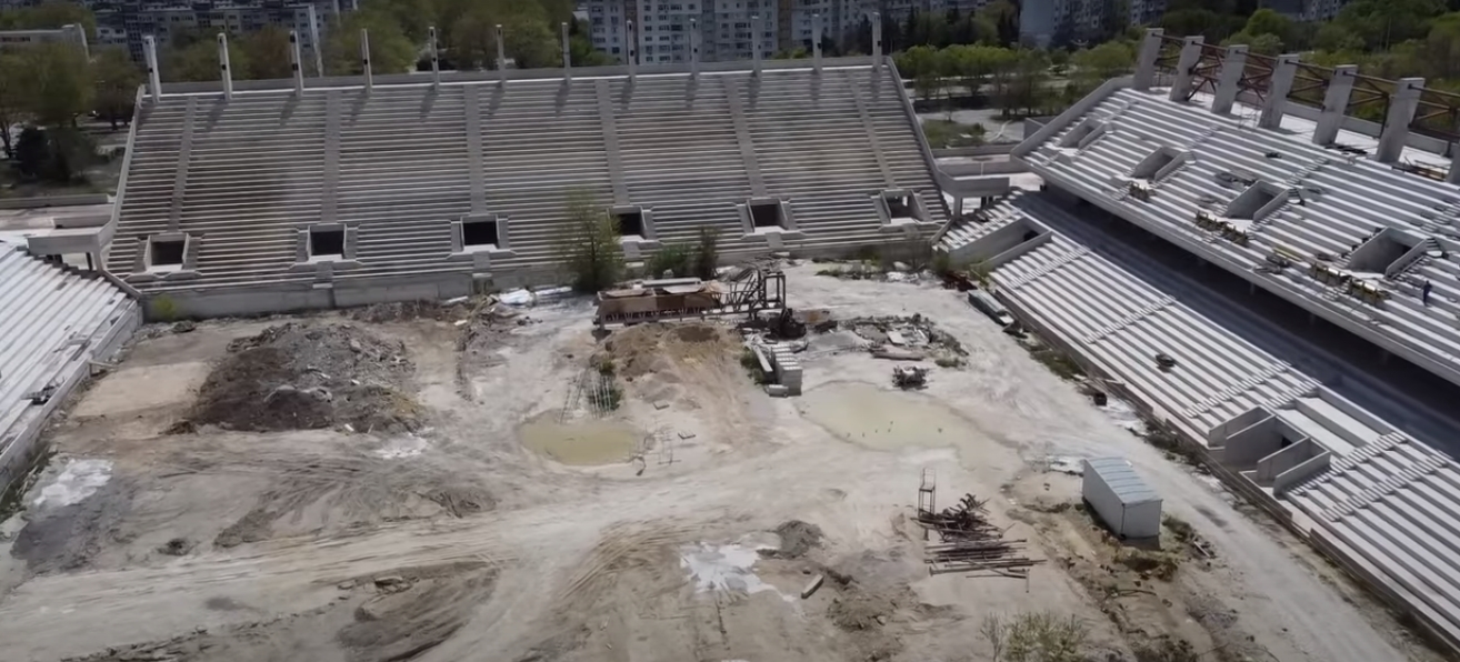 Почти готова е втора трибуна на стадион „Варна” (СНИМКИ и ВИДЕО)